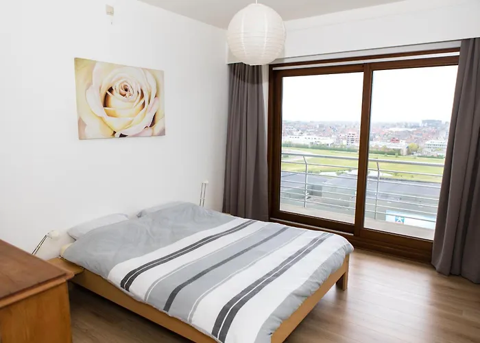 Lecomte - The Shoreline Seabreeze 145 公寓 *