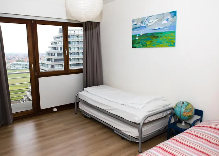 Lecomte - The Shoreline Seabreeze 145 *