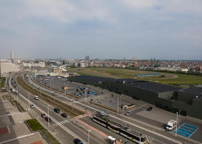 Lecomte - The Shoreline Seabreeze 145 *