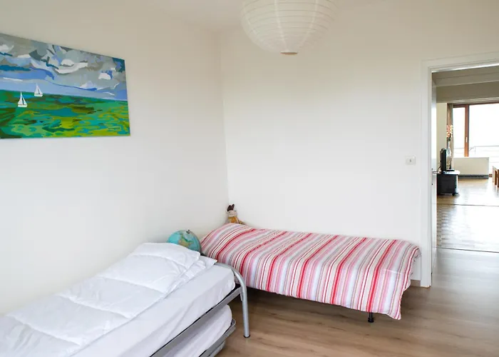 Lecomte - The Shoreline Seabreeze 145 公寓 *